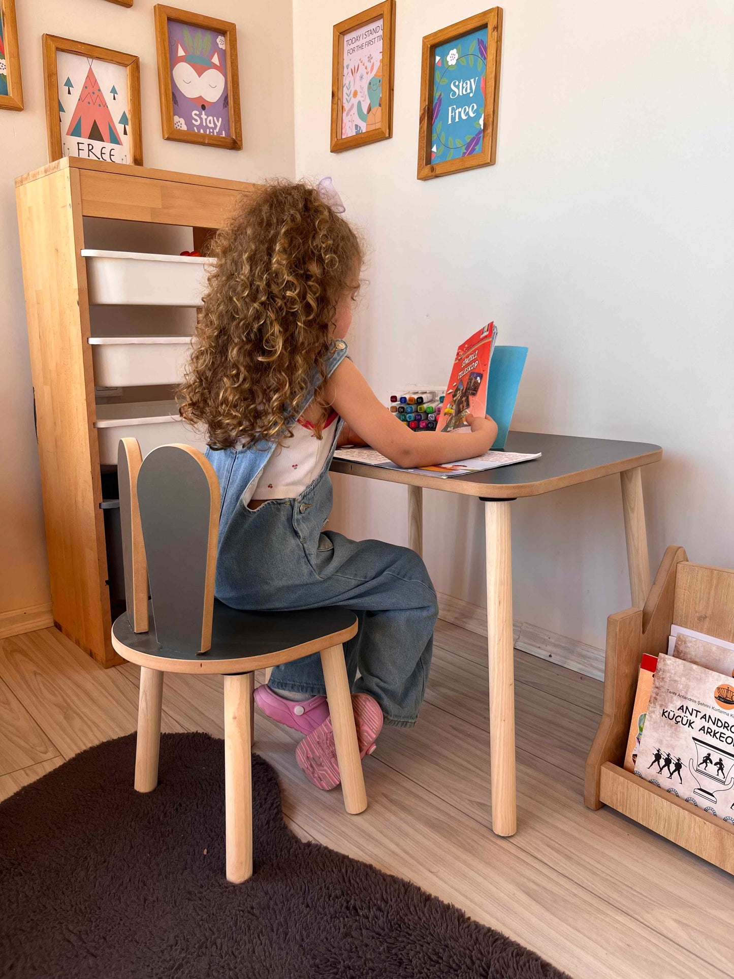 Montessori Anthracite Children’s Study Table with Bunny Chair