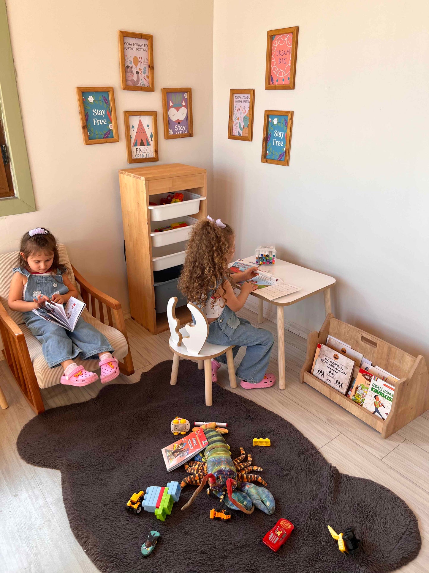 Montessori White Children’s Study Table with Deer Chair