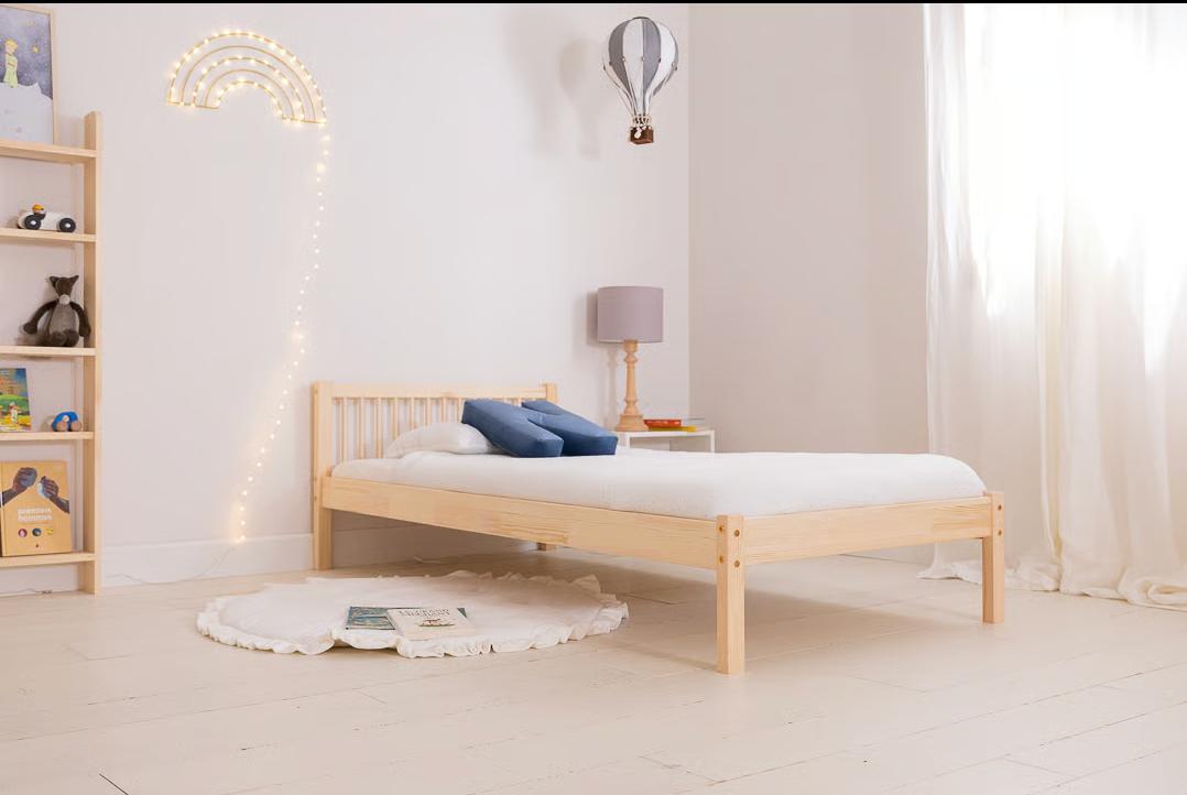 Montessori Dreamo Wooden Kids' Bed