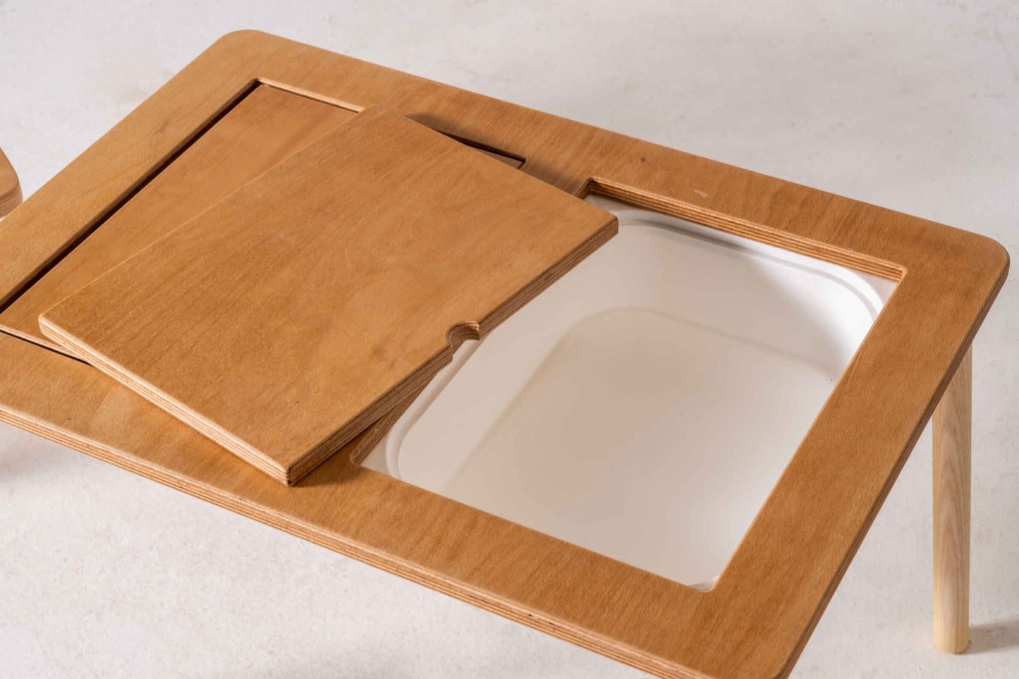 Montessori Double-Compartment Activity Table with Hugo Chair
