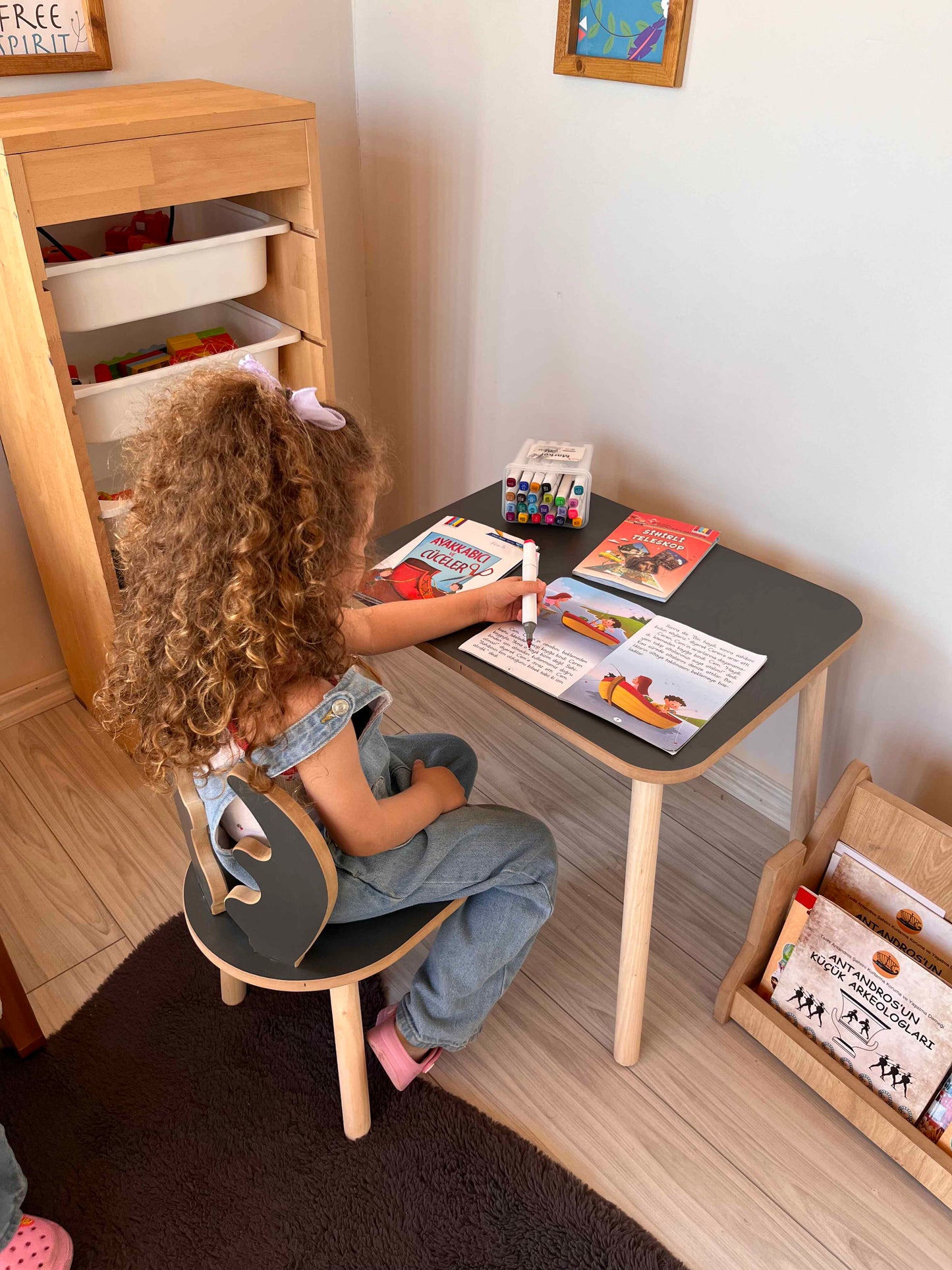 Montessori Anthracite Children’s Study Table with Deer Chair