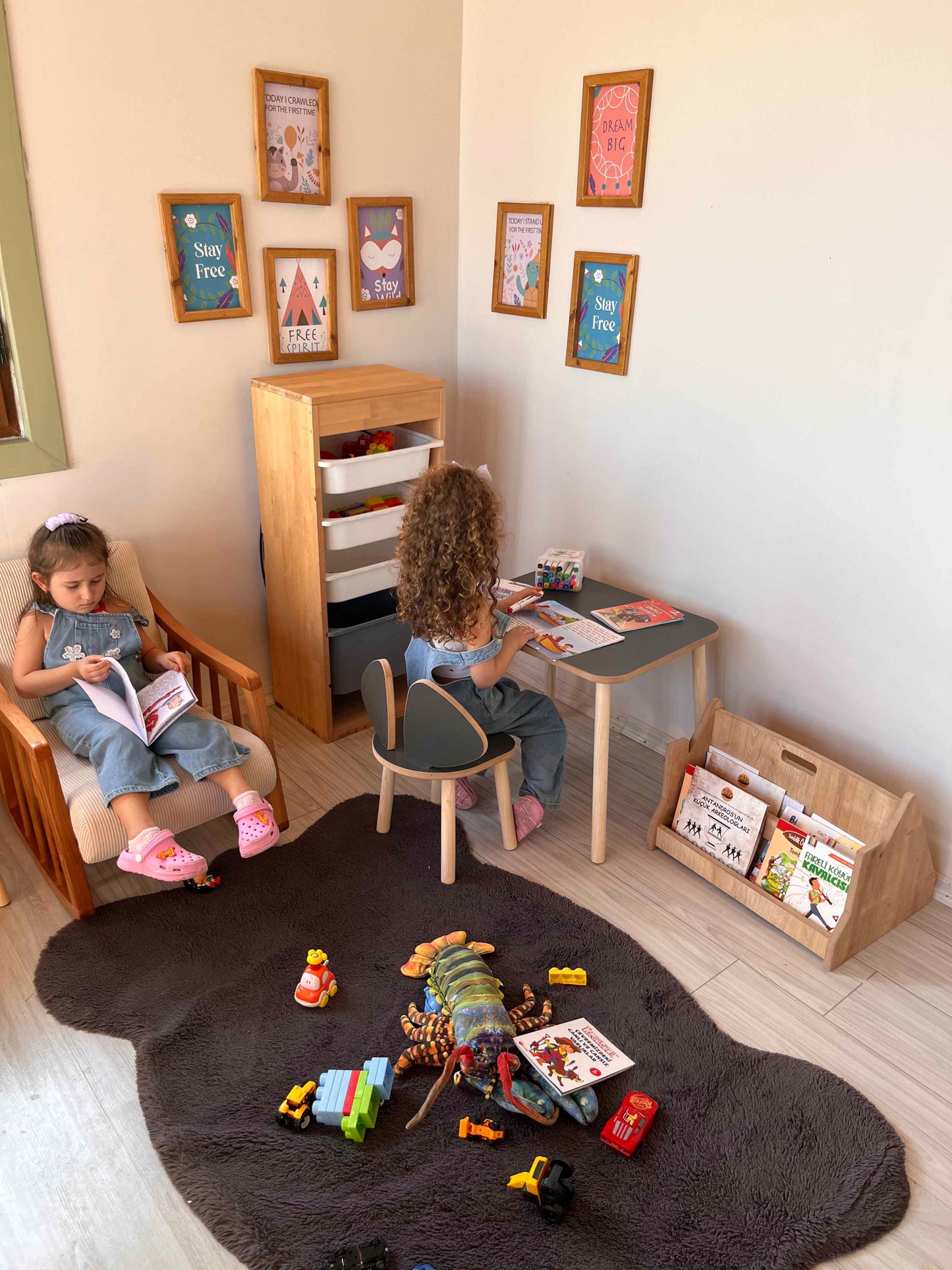 Montessori Anthracite Children’s Study Table with Mickey Chair
