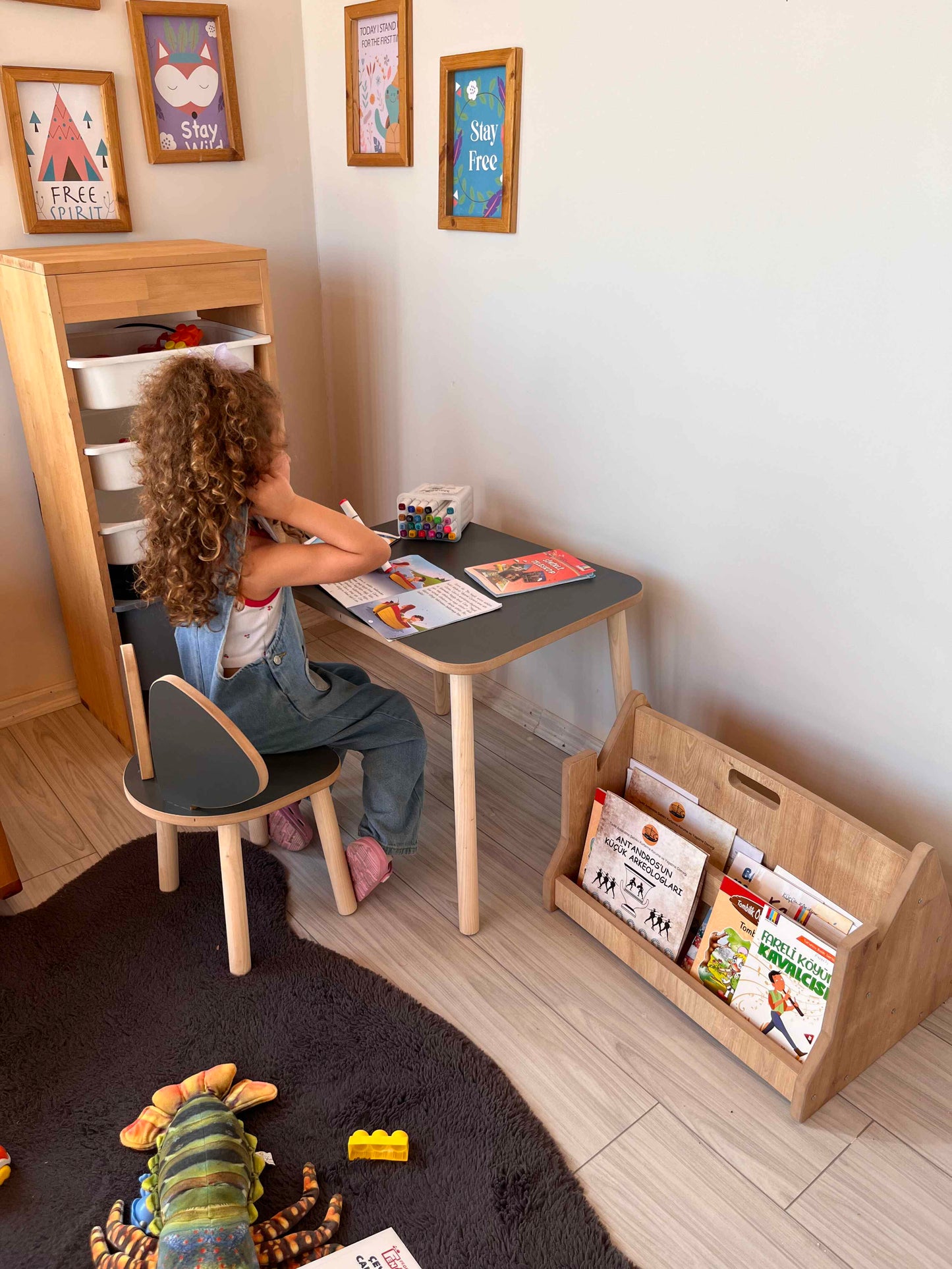 Montessori Anthracite Children’s Study Table with Mickey Chair