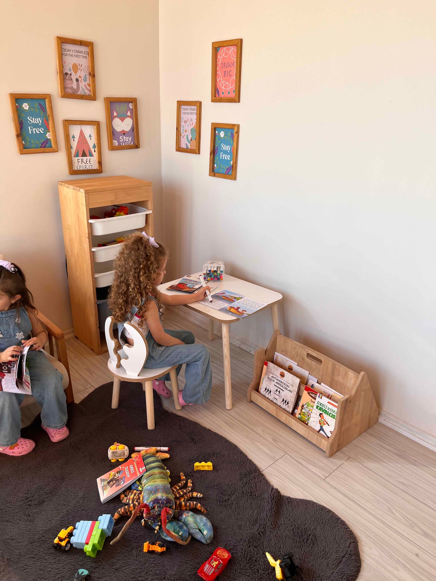 Montessori White Children’s Study Table with Deer Chair