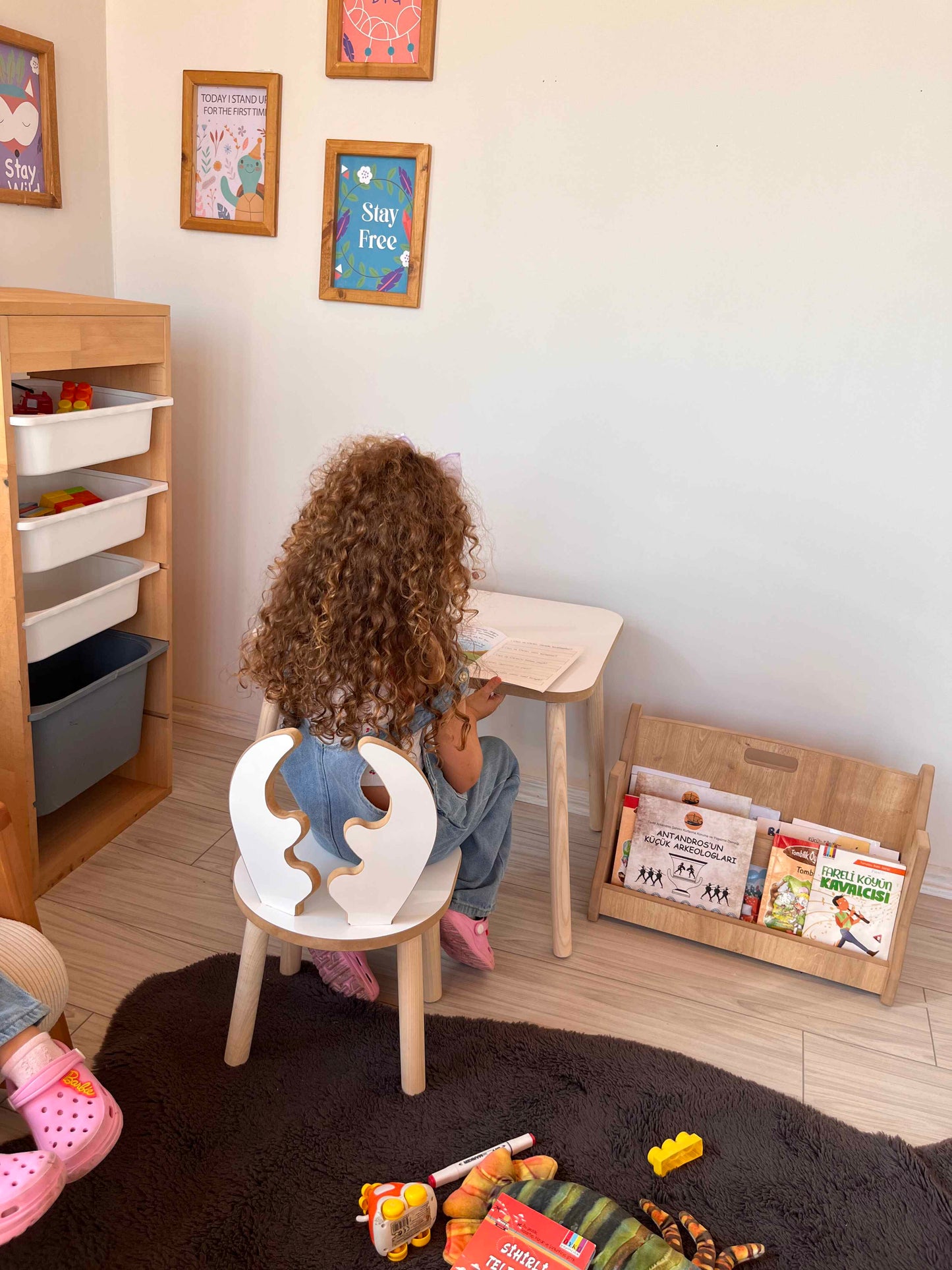 Montessori White Children’s Study Table with Deer Chair